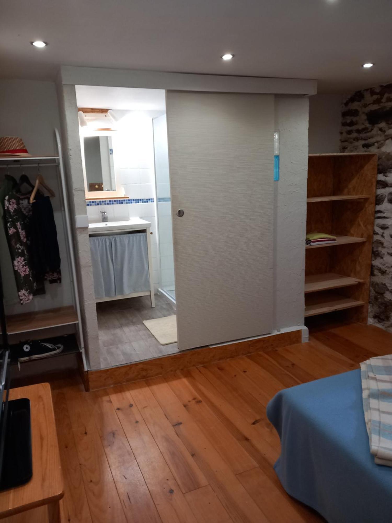 Les Cedres Bleus De Joany Apartment Viviez Exterior photo